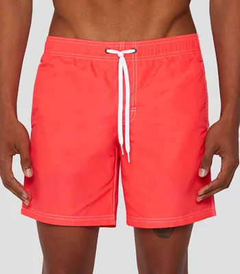 Traje de baño corto liso hombre