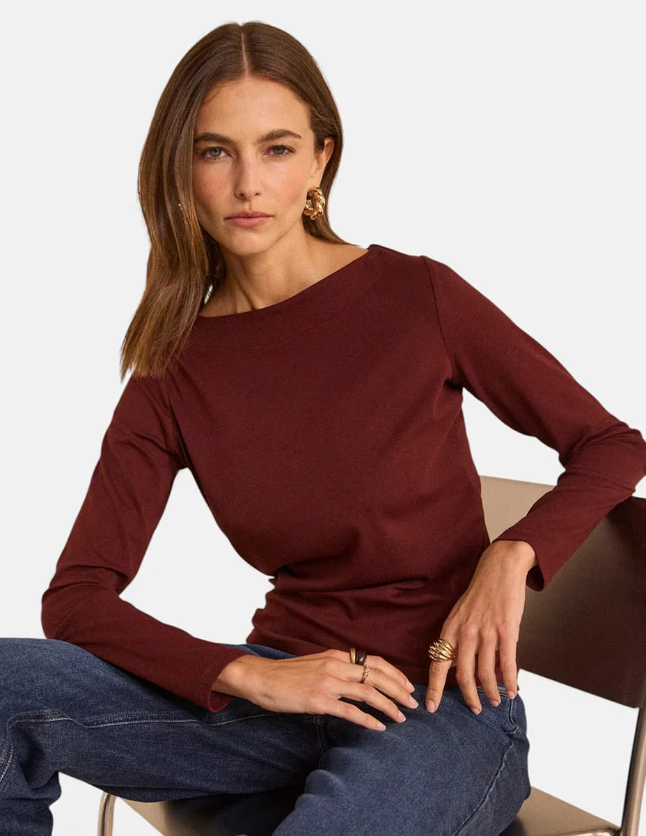 Playera manga larga cuello ojal para mujer