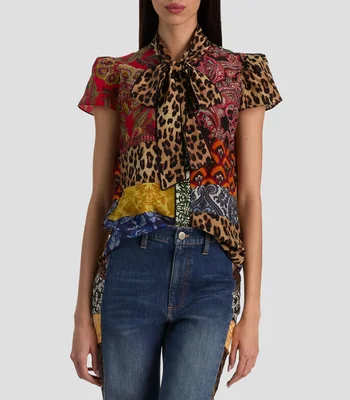 Blusa estampada manga corta Mujer