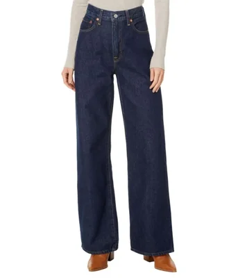 Jeans Levi's Ribcage Pierna Ancha 26 81 cm Vista Sombreada