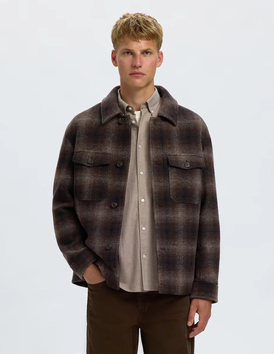 Chamarra casual con bolsillos para hombre