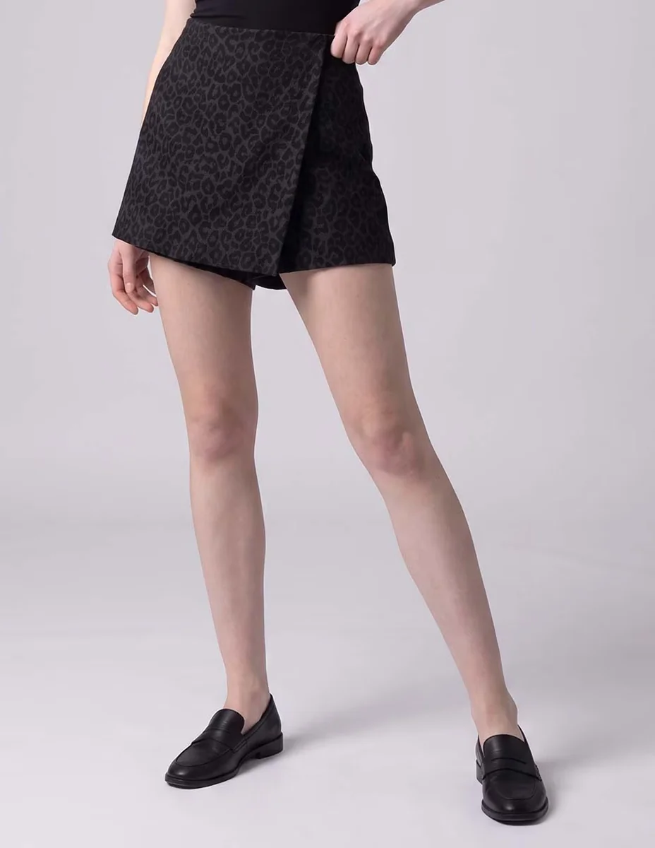 Falda short a la cintura