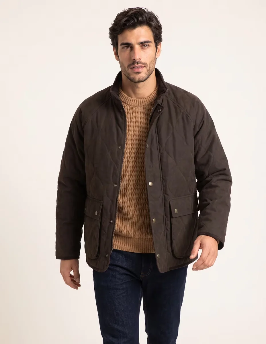 Chamarra con bolsillos para hombre