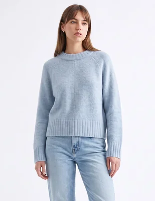 Suéter cuello redondo para mujer