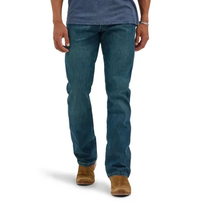 Jeans Wrangler Retro Slim Fit con pierna bootcut