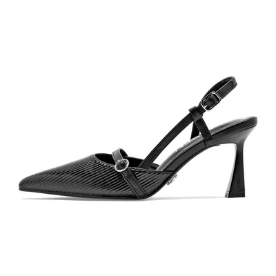 Zapatilla semiabierta para Mujer marca Clasben Negro cod. 147260