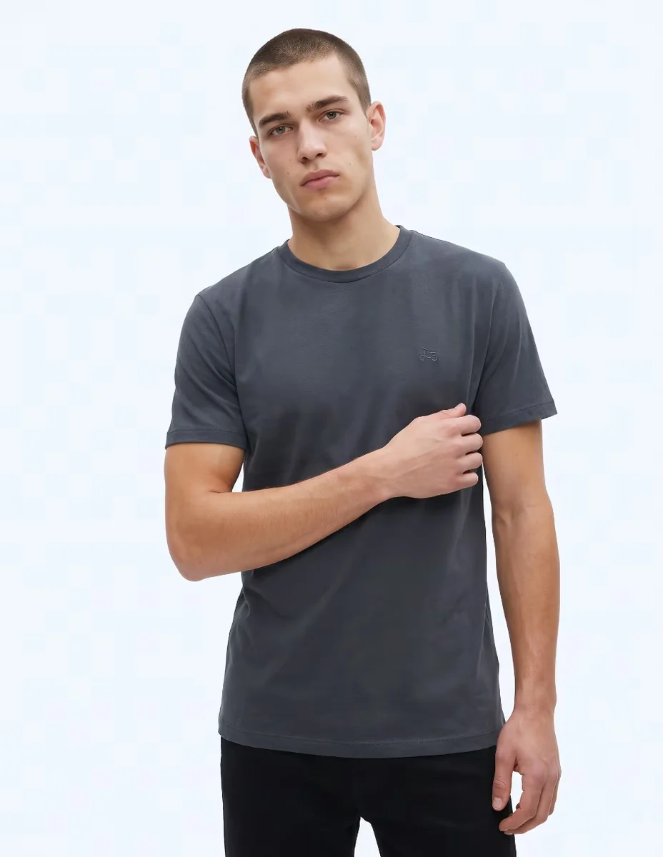 Playera cuello redondo para hombre