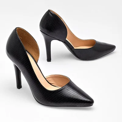 Zapatilla Cerrada Lady Paulina Negro Dama