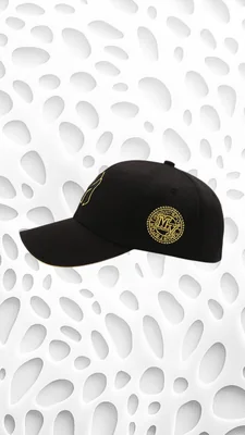 Gorra New York Yankees NY negra con logo bordado dorado
