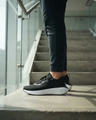 Tenis Under Armour Phantom 4 Caballero Negro Original Negro Lisa
