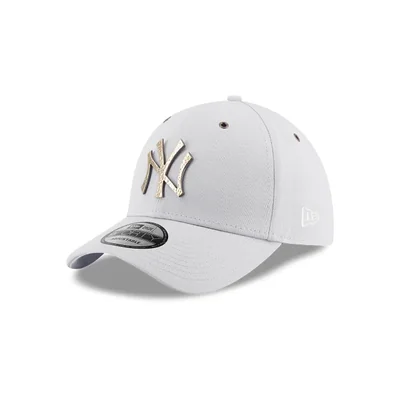 New York Yankees MLB Hammered Metal 9FORTY Strapback