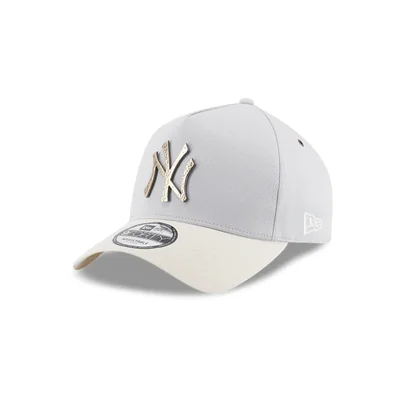 New York Yankees MLB Hammered Metal 9FORTY A-Frame Strapback