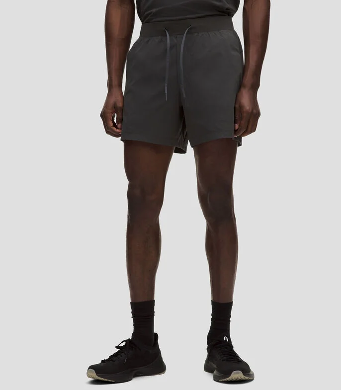 Short para entrenamiento liso Hombre