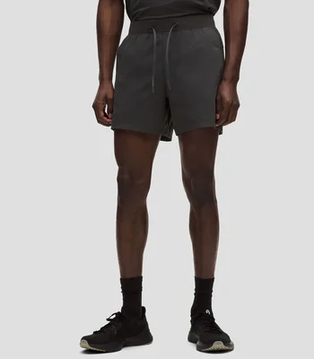 Short para entrenamiento liso Hombre