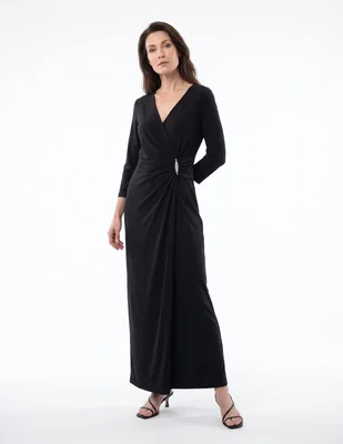 Vestido maxi de fiesta escote medio