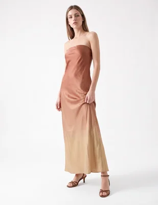Vestido maxi de fiesta escote medio