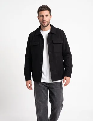 Abrigo con bolsillos para hombre