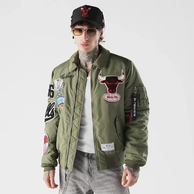 Chamarra CWU 45/P Chicago Bulls Alpha Industries X NBA