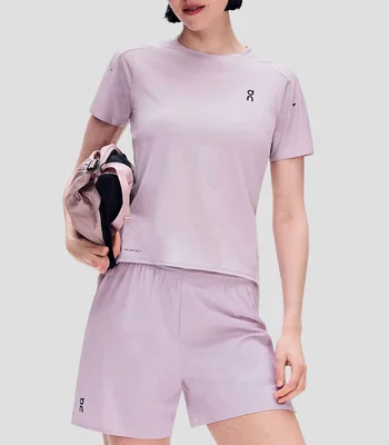Playera para correr Performance-T 3 cuello redondo manga corta con microdiseños Mujer