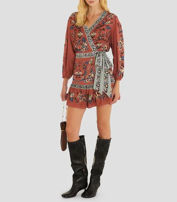 Vestido corto manga larga con estampado floral Mujer