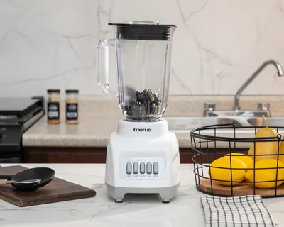 Licuadora Taurus Briliance Easy Fit 4 Velocidades Vaso de Plástico
