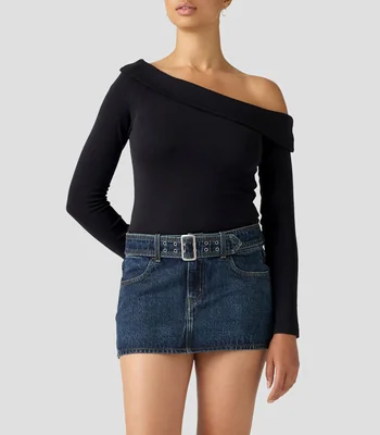 Playera cuello asimétrico manga larga lisa Mujer