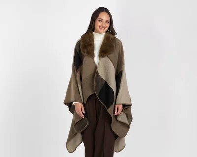 Capa con Peluche Sahara para Mujer