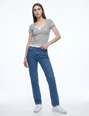Playera manga corta cuello redondo para mujer