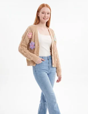 Suéter cuello camisero para mujer
