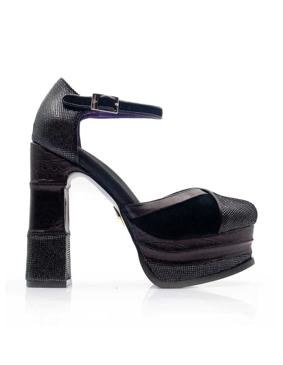Zapatilla de piel
