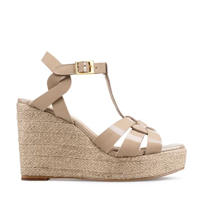 Alpargatas Davenia Alejandra Beige De Piel Charol Con Hebilla Metálica