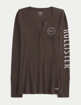 Playera manga larga cuello henley mujer
