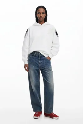 Sudadera diseñada por Mr. Christian Lacroix