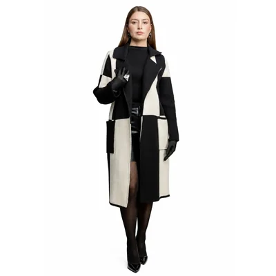 Abrigo Largo Bicolor para Dama en tejido de punto con Diseño Geométrico femenino