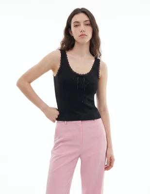 Top cuello redondo tirante ajustable