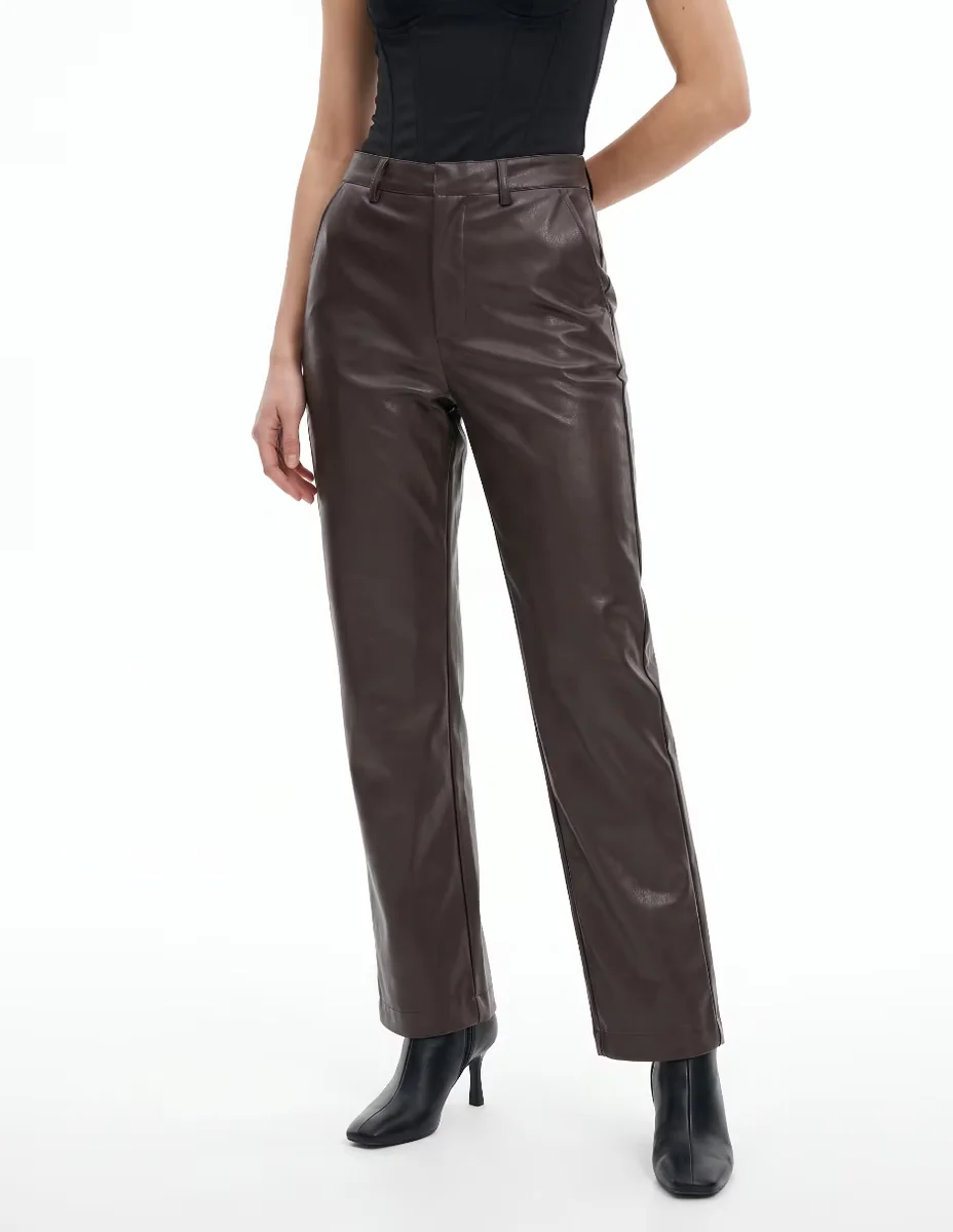 Pantalón amplio para mujer
