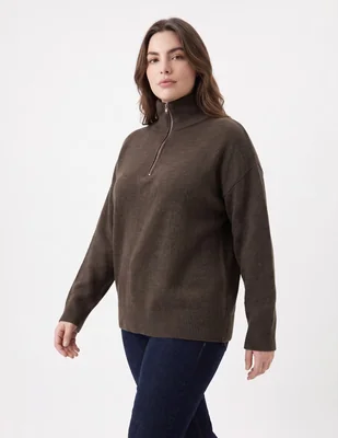 Suéter cuello alto para mujer