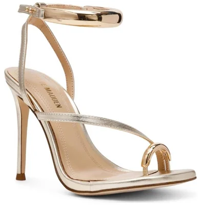 Sandalia Dorada con Tacón Steve Madden Diseño Minimalista con Pulsera para Mujer