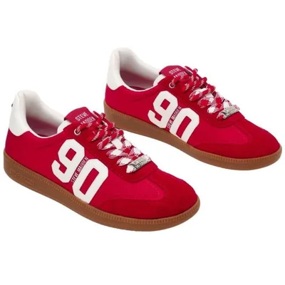Tenis Casual Retro Steve Madden Rojo Detalle Tipográfico 90 para Mujer